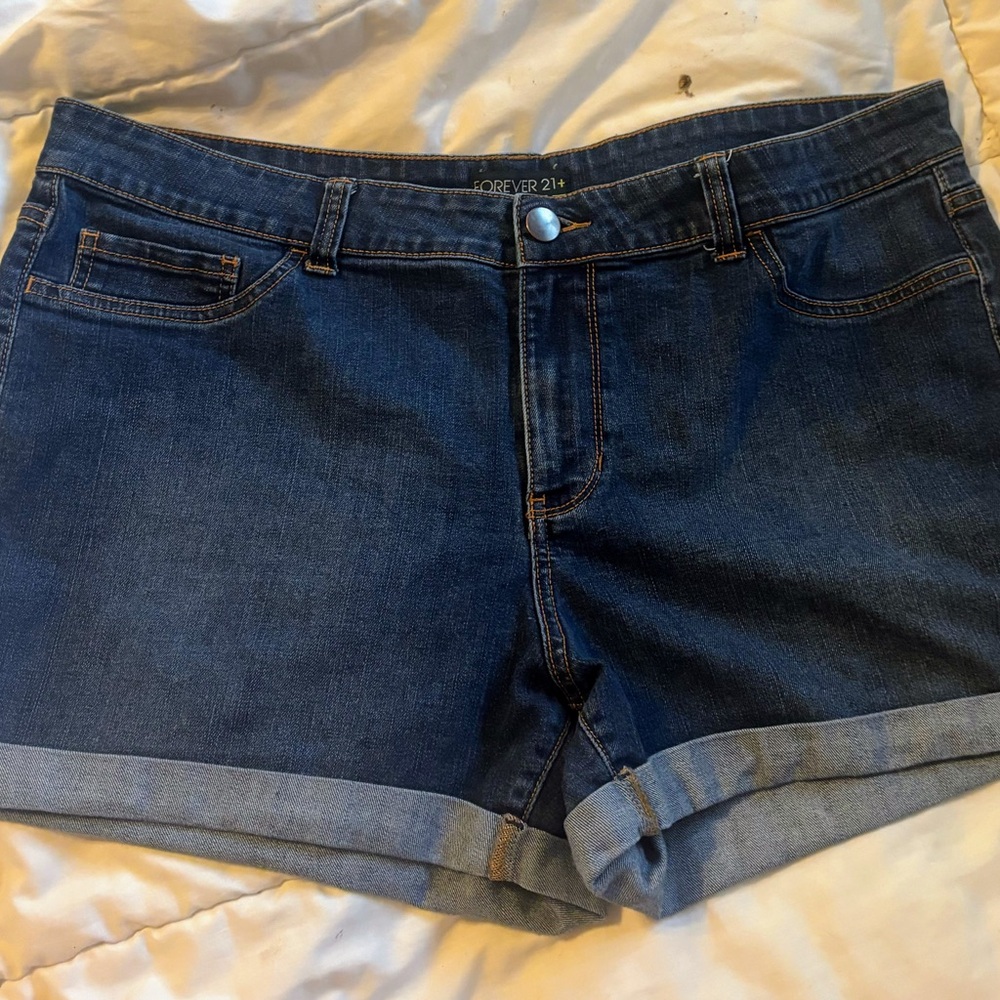 W18 Forever 21 Blue Denim Jean Shorts